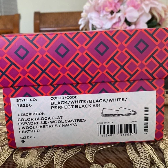 Tory Burch BLACK/ WHITE flat espadrille - Picture 8 of 8